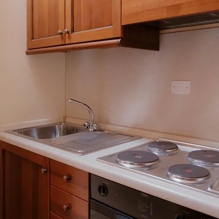 ゲストハウス Palazzo Lucangeli 3*